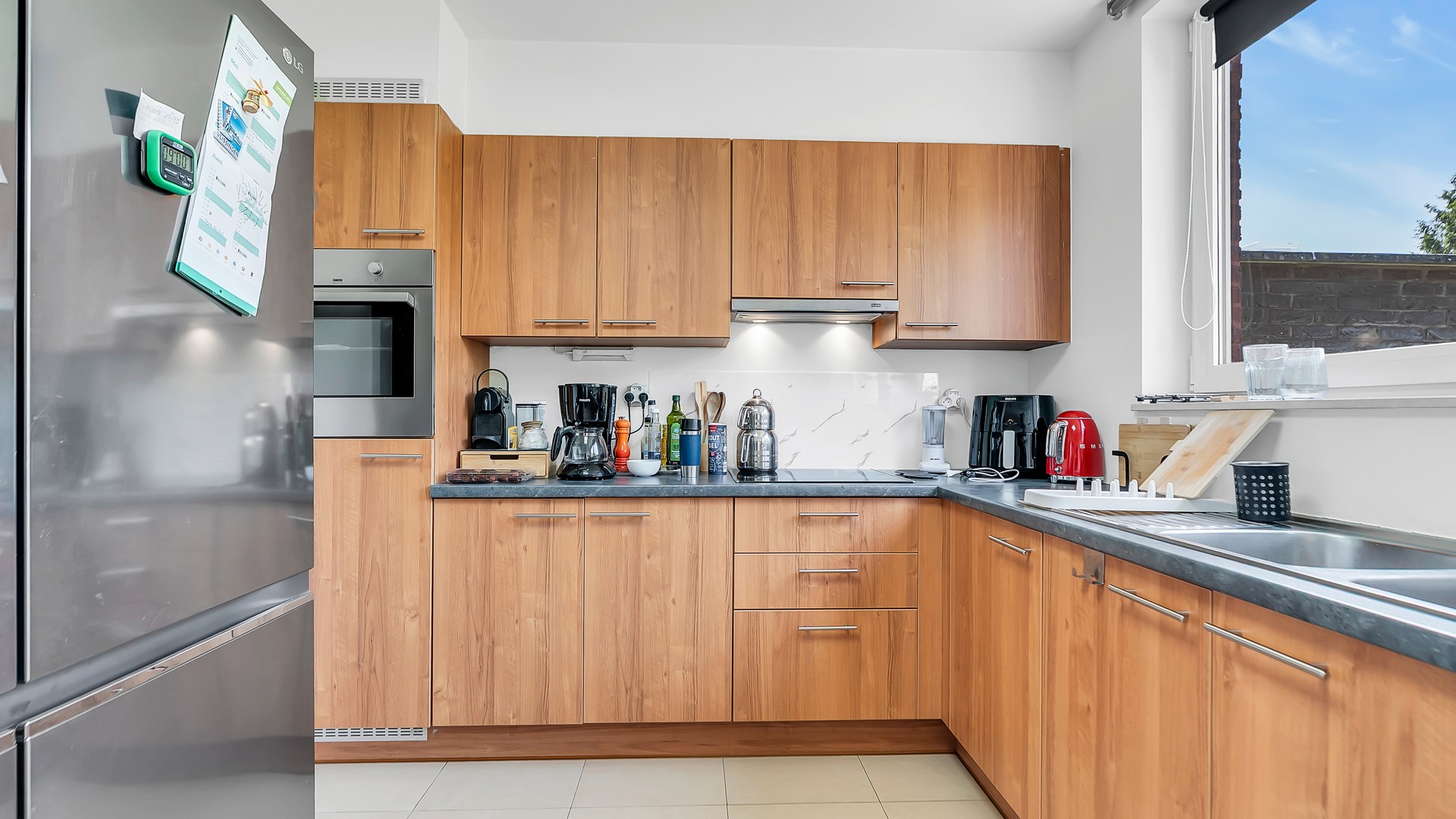 Ruim en instapklaar appartement met 3 slpkrs vlakbij Genk centrum - photo 5