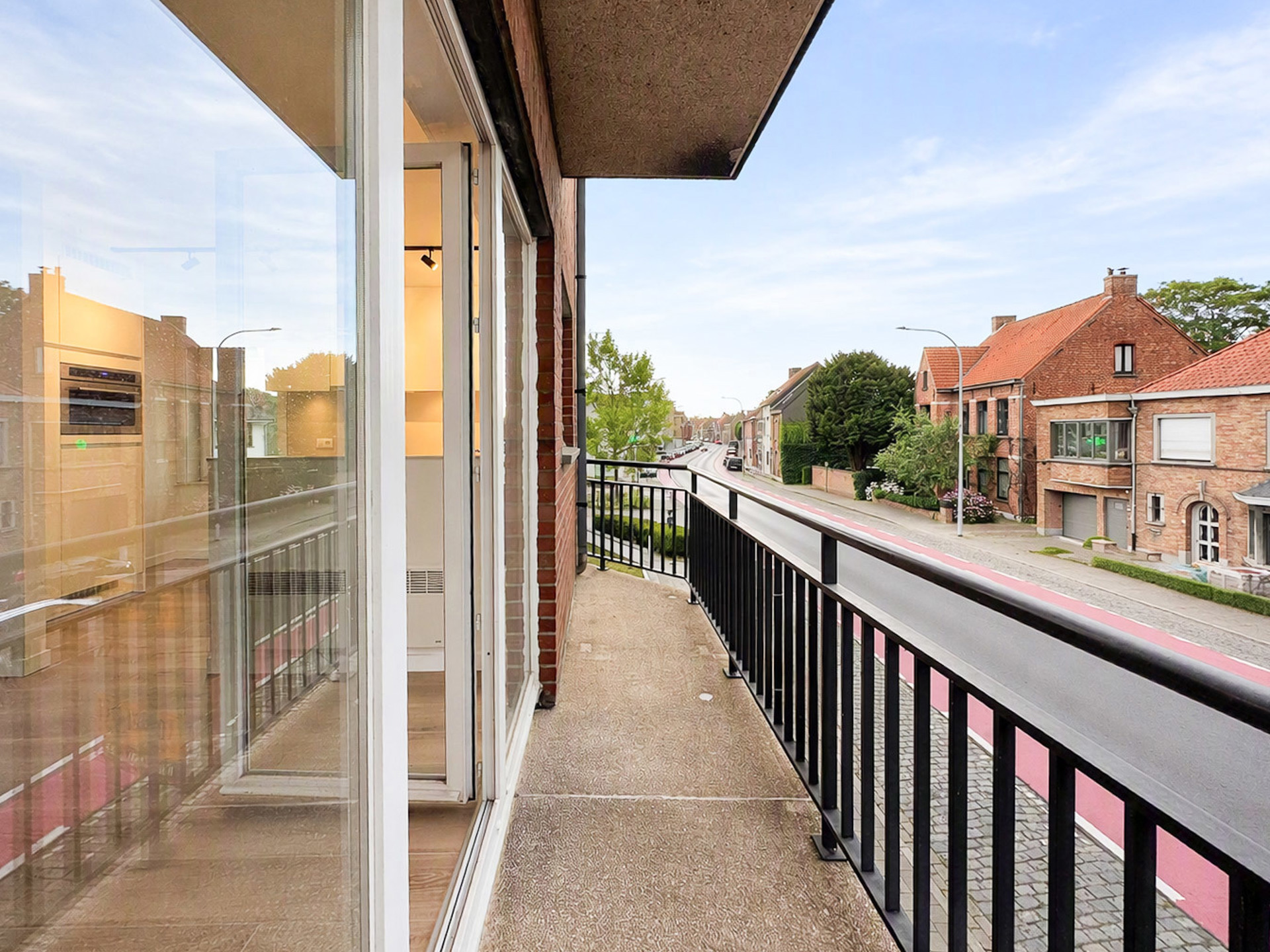 Ruim en instapklaar appartement met 2 slaapkamers en parking - foto 5