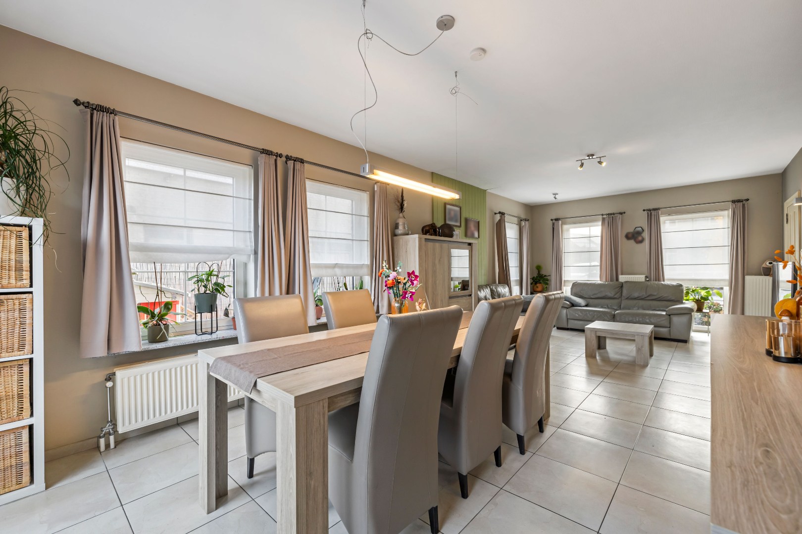 HALFOPEN WONING MET 3 SLPKS, GARAGE, TUIN EN ZONNEPANELEN IN HAMME - foto 4