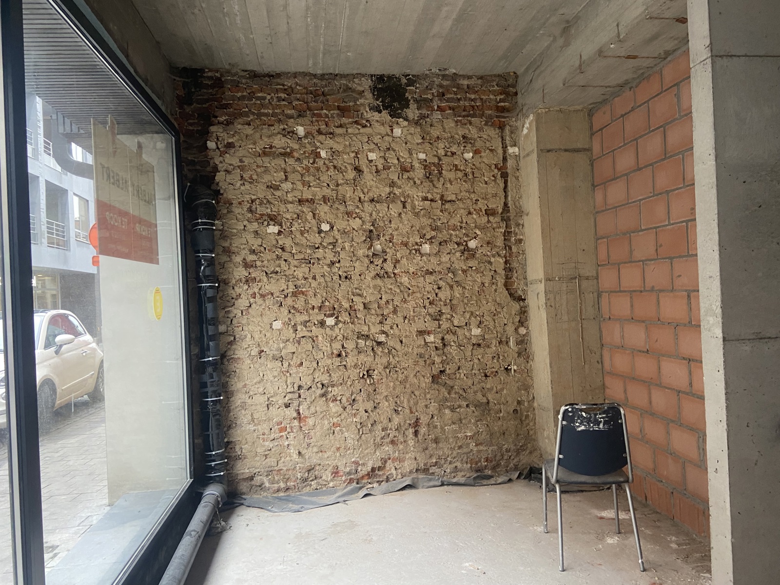 Polyvalent handelspand in het hartje van Izegem! - foto 4