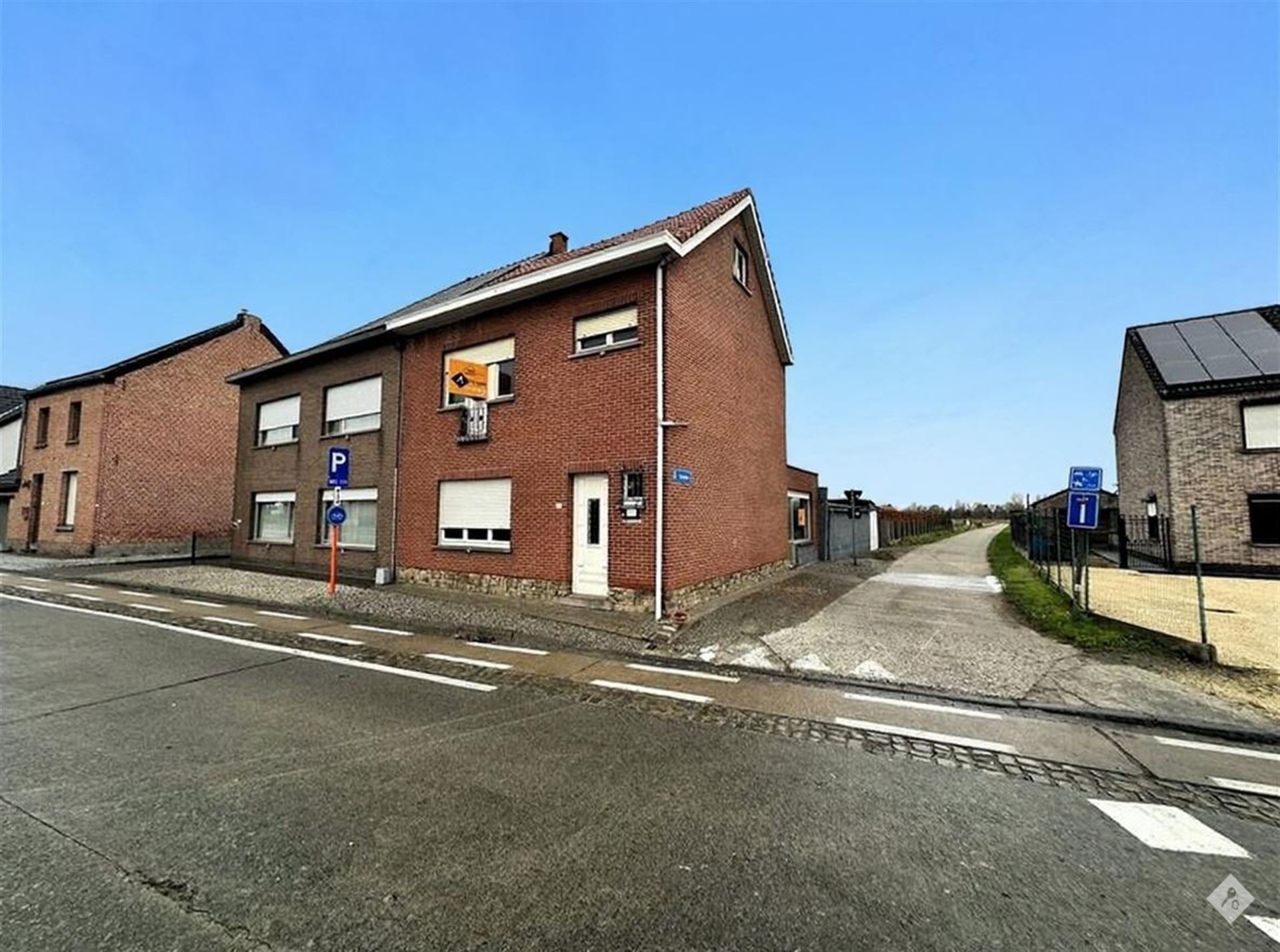 Maison à vendre à Buggenhout avec 3 chambres - photo 1