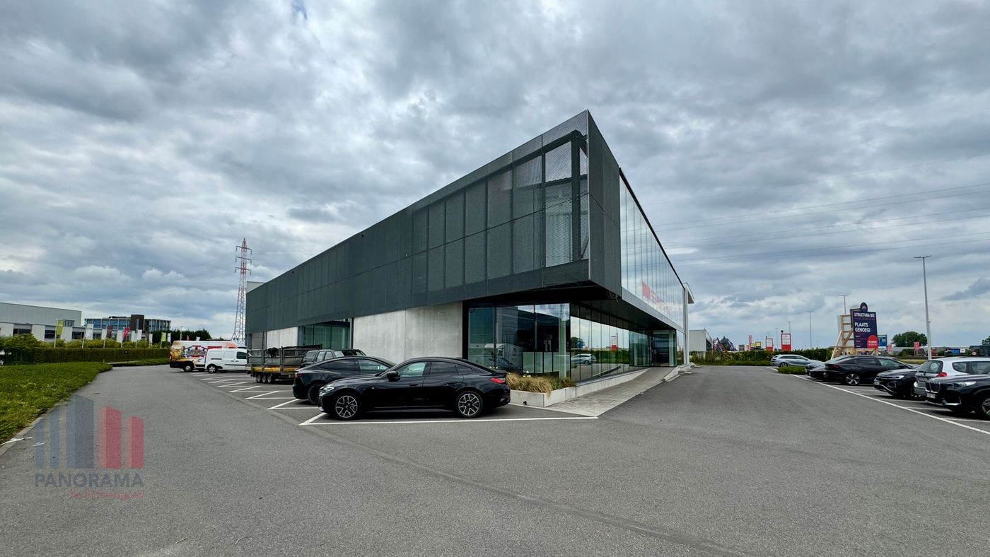 Modern commercial building for rent in prime location along the A12 motorway - photo 3