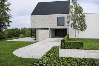 We vinden deze mooie bouwgrond voor een halfopen bebouwing van circa 6,5 are terug nabij Zonhoven-centrum. Voor meer informatie...