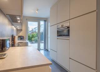 Looking for a recent and perfectly maintained apartment in a central location? This beautiful ground-floor apartment, located in...