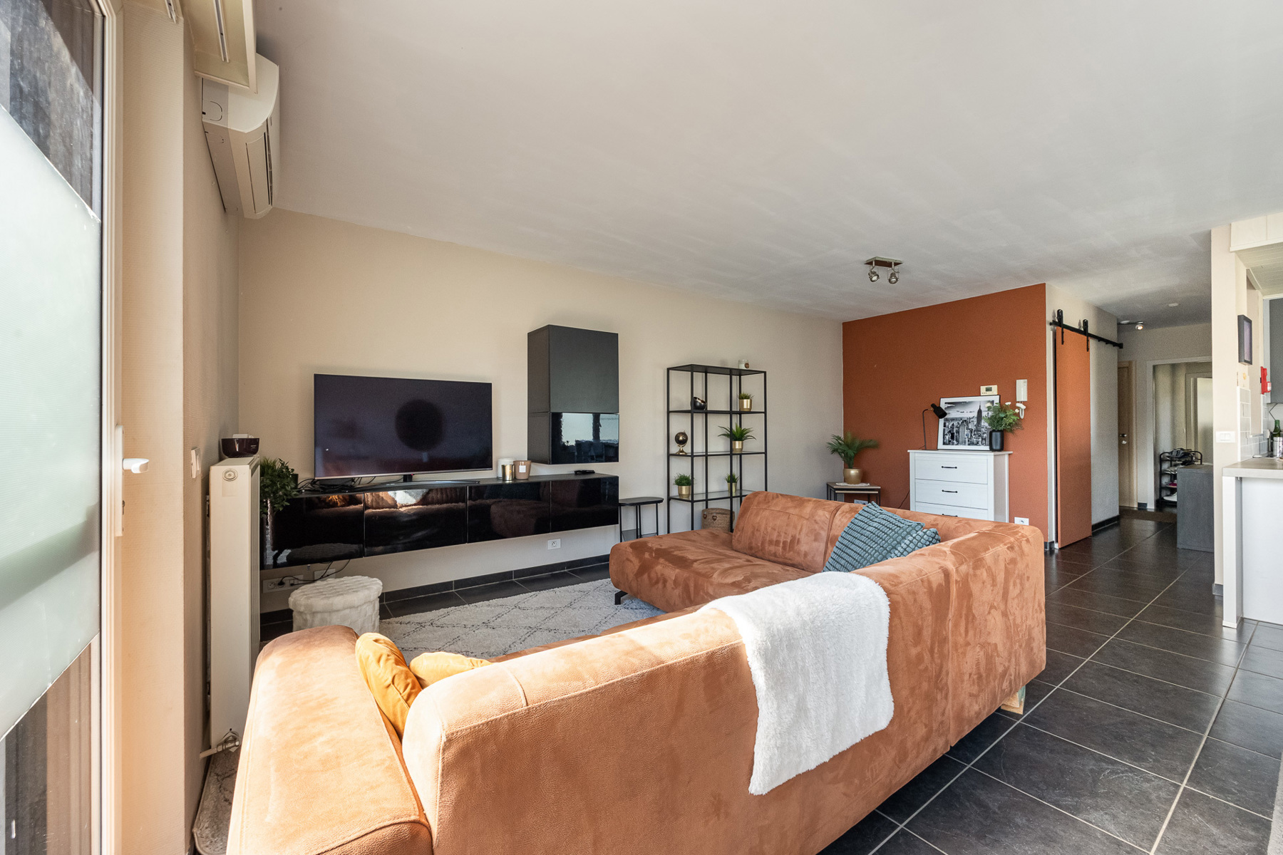 Gezellig gelijkvloers appartement met 2 slaapkamers, terras en garage nabij centrum Mol - foto 5