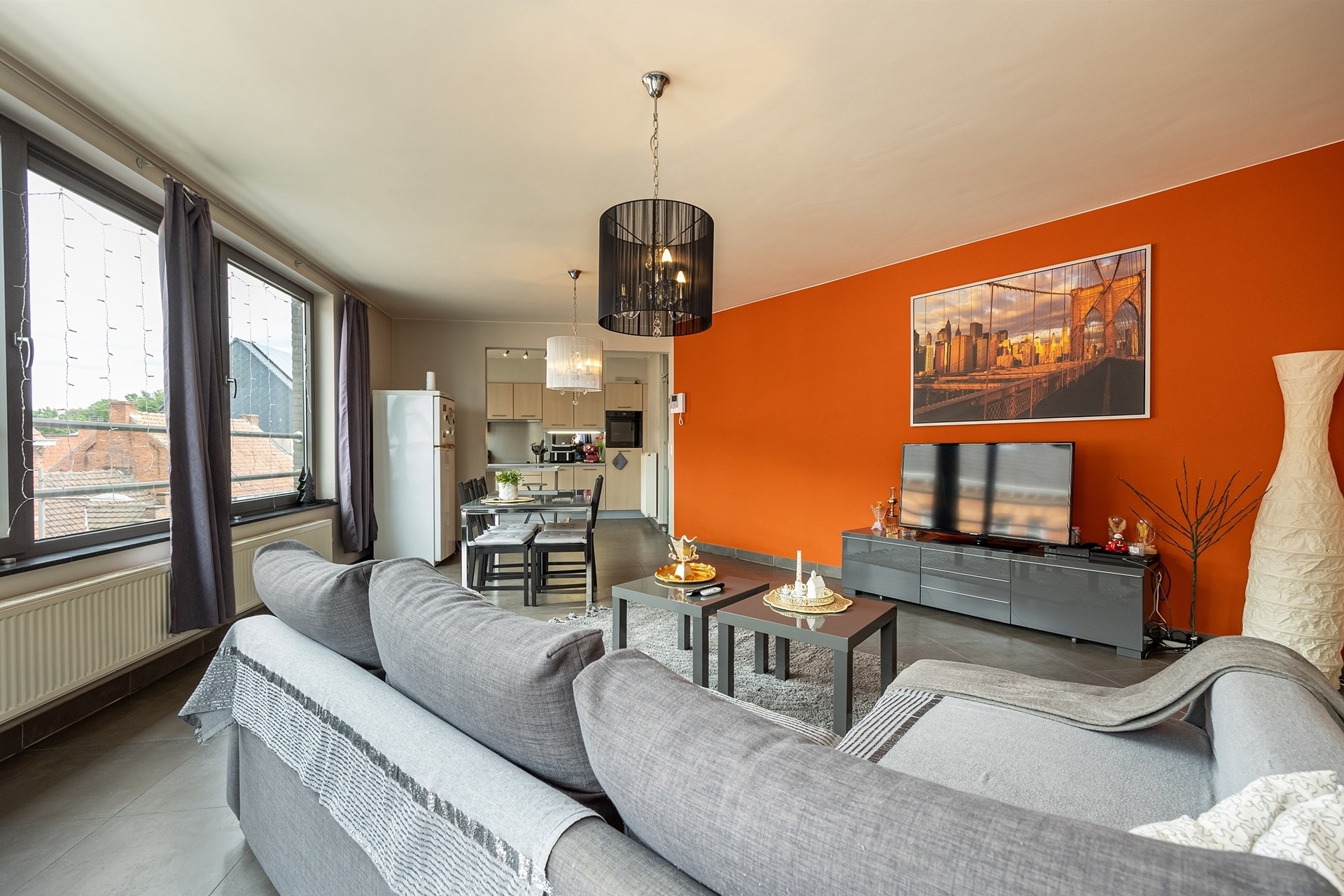 Appartement met 2 slaapkamers en garage gelegen in het centrum van Sint-Gillis-Waas (88m²) - foto 4