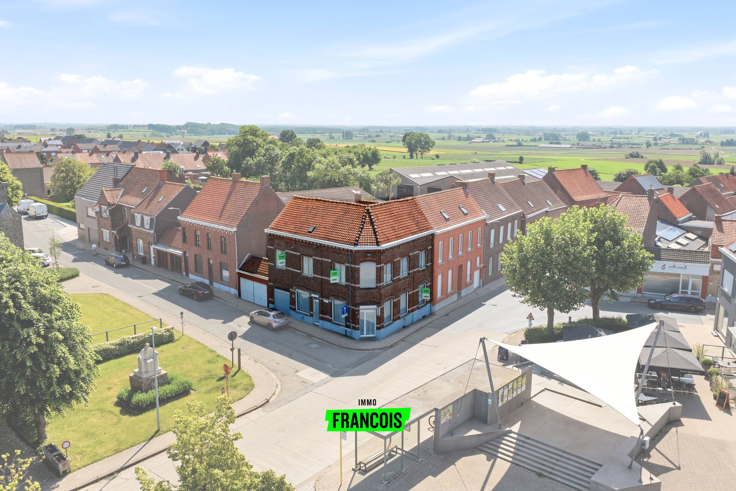Ruime hoekwoning met potentieel te koop in Nieuwkerke! - foto 1