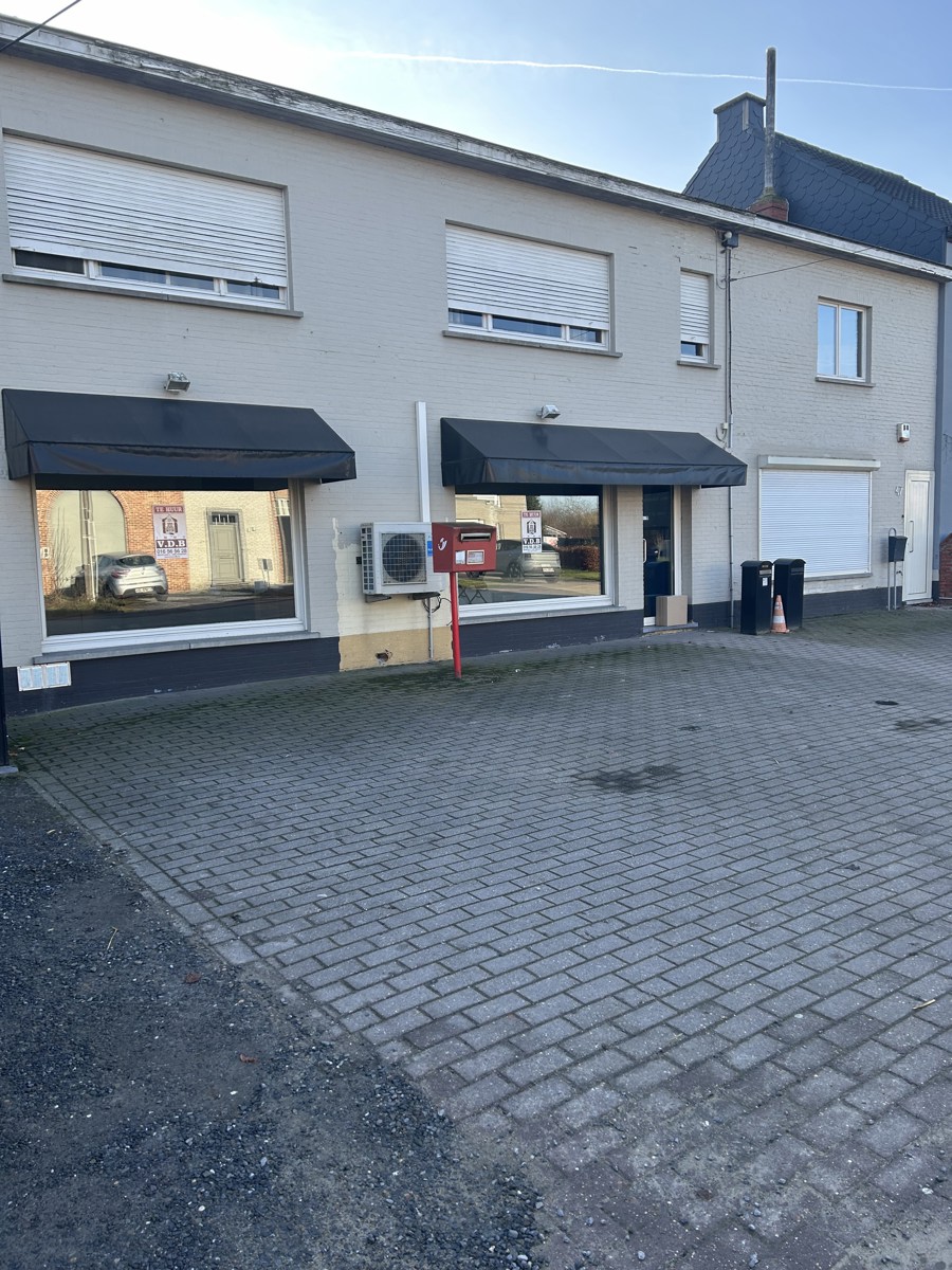  Gelijkvloerse handels- of kantoorruimte te huur! - foto 2