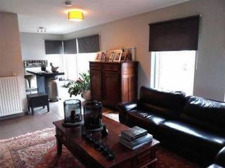 Vraag uw bezoek aan via info@optimusvastgoed.be!TE HUUR: Duplex-appartement met 1 slaapkamer en terras te Diepenbeek!Dit appartement is gelegen...