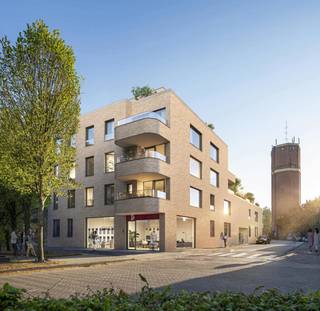 Modernistisch woonconcept rondom een lommerrijke patio met waterpartij die een waar Urban Jungle gevoel geeft door zijn groenblijvend karakter en exotische aandoende beplanting.<br />Het project omvat 16 lichtrijke wooneenheden met terrassen en één commercieel gelijkvloers. De woning en appartementen beschikken over één, twee of drie slaapkamers. De koper heeft inspraak in de afwerking van keuken, badkamer en vloerafwerking door middel van stelposten in het lastenboek. <br />Het duuzame karakter van het project vertaalt zich in een E-peil 20 door middel van geothermische warmtepomp in combinatie met zonnepanelen. Waar nodig zal het appartement ook beschikken over een individuele PV-installatie. De vloerverwarming kan tevens omgeschakeld worden in koelmodus tijdens de zomermaanden. <br /><br />De uiterst centrale ligging zorgt ervoor dat het bruisende Brasschaatse leven en Park van Brasschaat zich op wandelafstand bevindt. Beide bouwdelen hebben toegang tot een gemeenschappelijke ondergrondse parkeergarage met bergingen.<br /><br />De optimale indeling met grote raampartijen, zonnige terrasen, duurzame technieken en locatie zorgen voor een uiterst comfortabele woonervaring. <br /><br /><span>Mogelijkheid om een appartement deels aan te kopen tegen verlaagd BTW-tarief van 6%*</span><em> (*indien u als koper hiervoor in aanmerking komt). </em><span>Informeer ons naar de voorwaarden.</span>