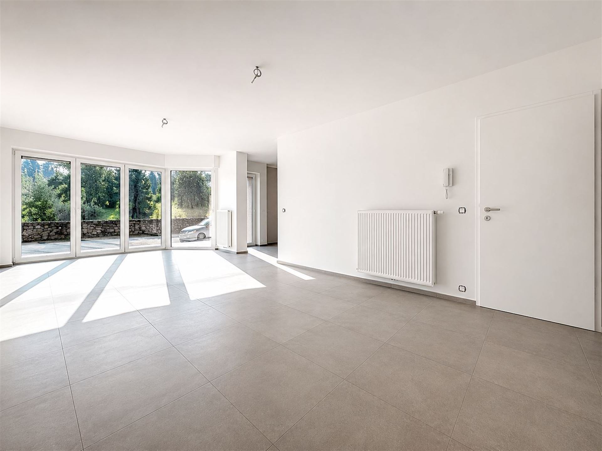 Appartement te koop in Fontaine-L'Evêque met 2 slaapkamers - foto 2