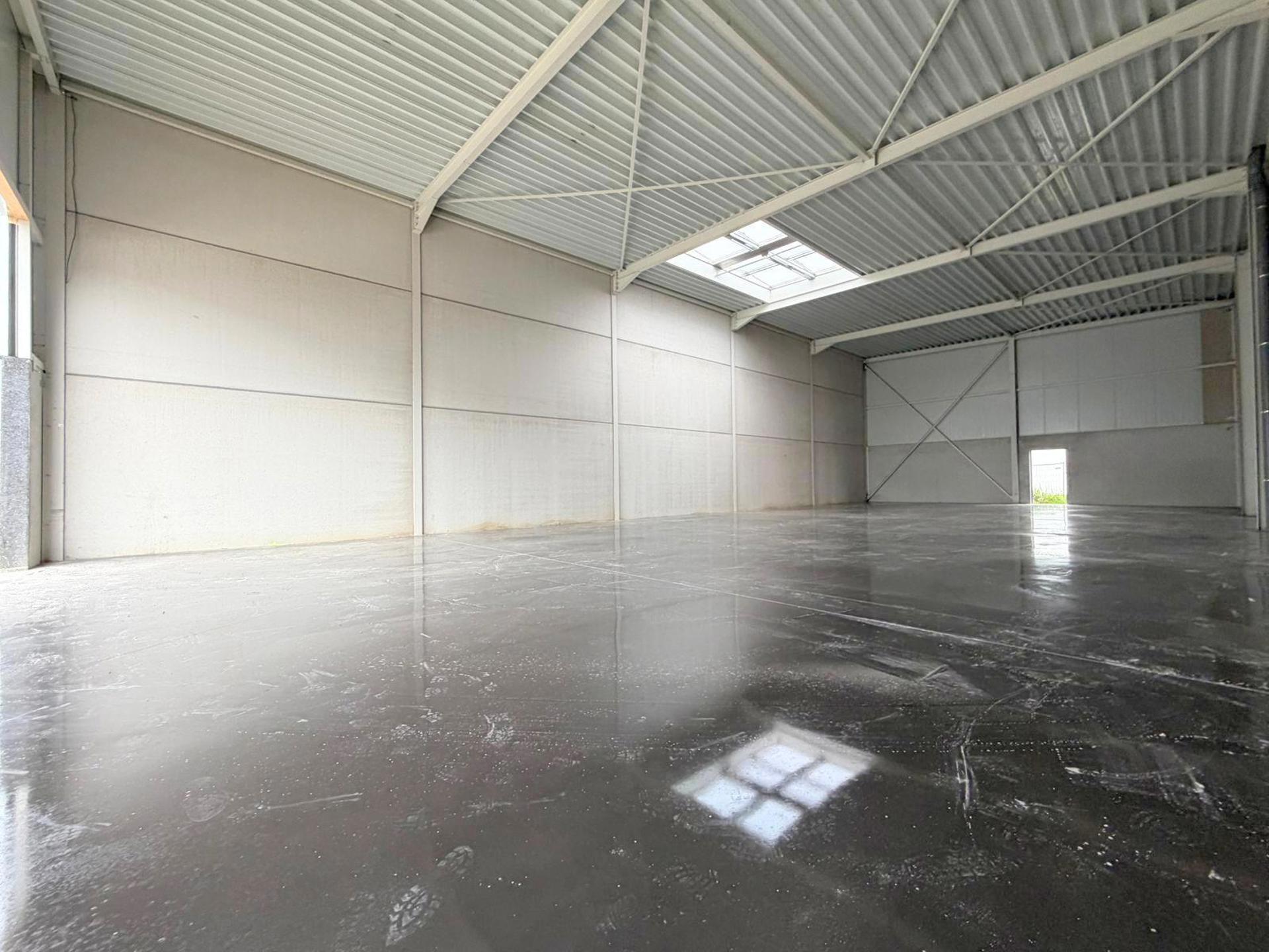 288 m² nieuwbouw KMO unit gelegen op de Bergensesteenweg - foto 4