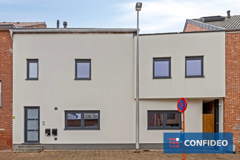 Energiezuinig, recent gerenoveerd duplex-appartement met één slaapkamer in het hart van Heers - photo 1