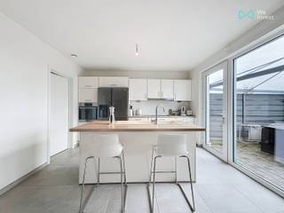 OVERIJSE - JEZUS-EIK - huis van +/- 233m² (volgens EPC) met 4 slaapkamers, 2 bureaus, een garage en een mooie tuin op het zuiden. Het huis biedt:...