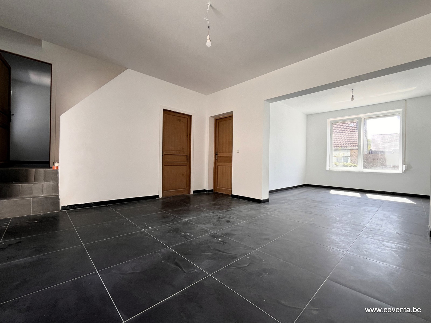 Maison rénovée avec 4 chambres, jardin et garage à Roeselare - photo 3