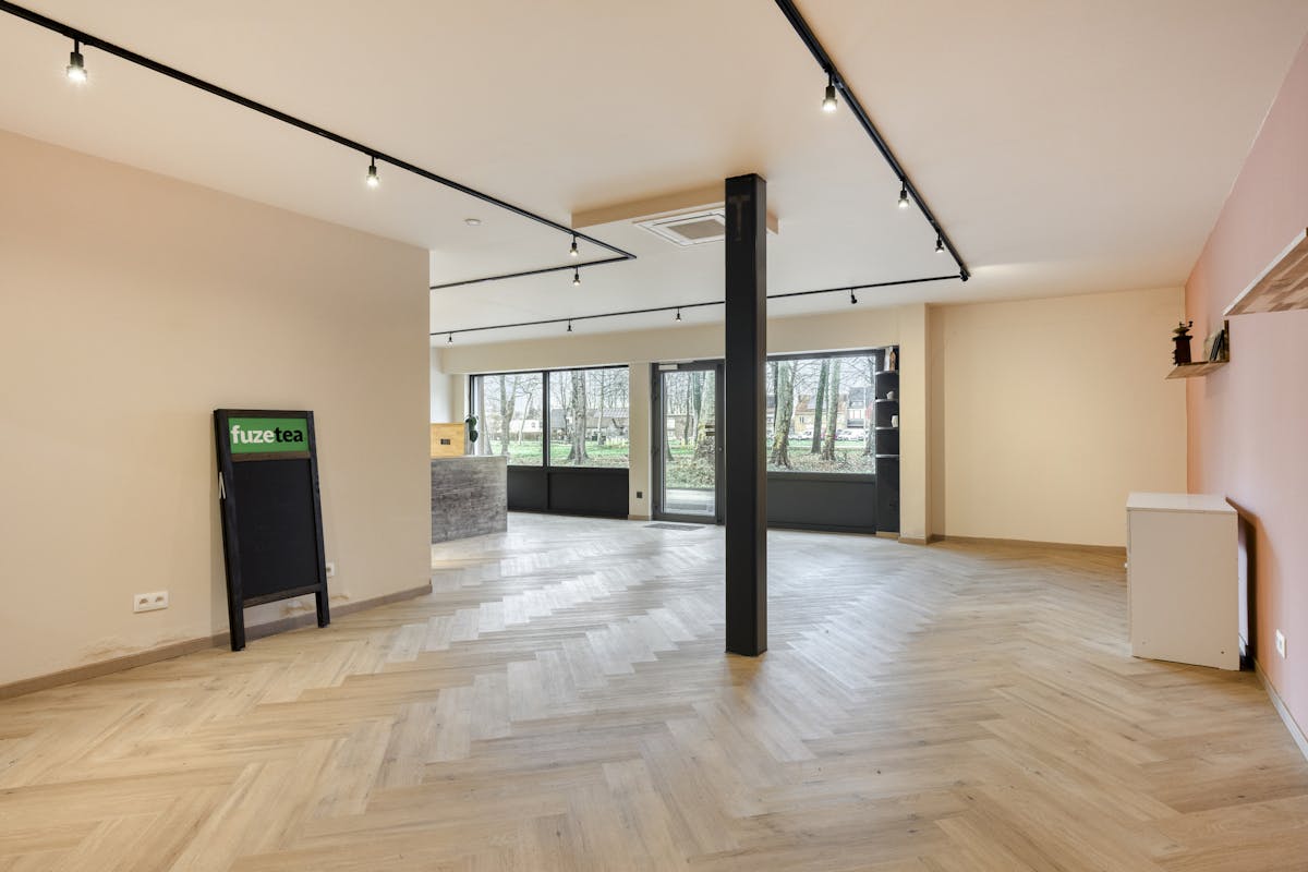 Handelspand (ca. 70 m²) met woonst (65 m²) te koop in Evergem - foto 5