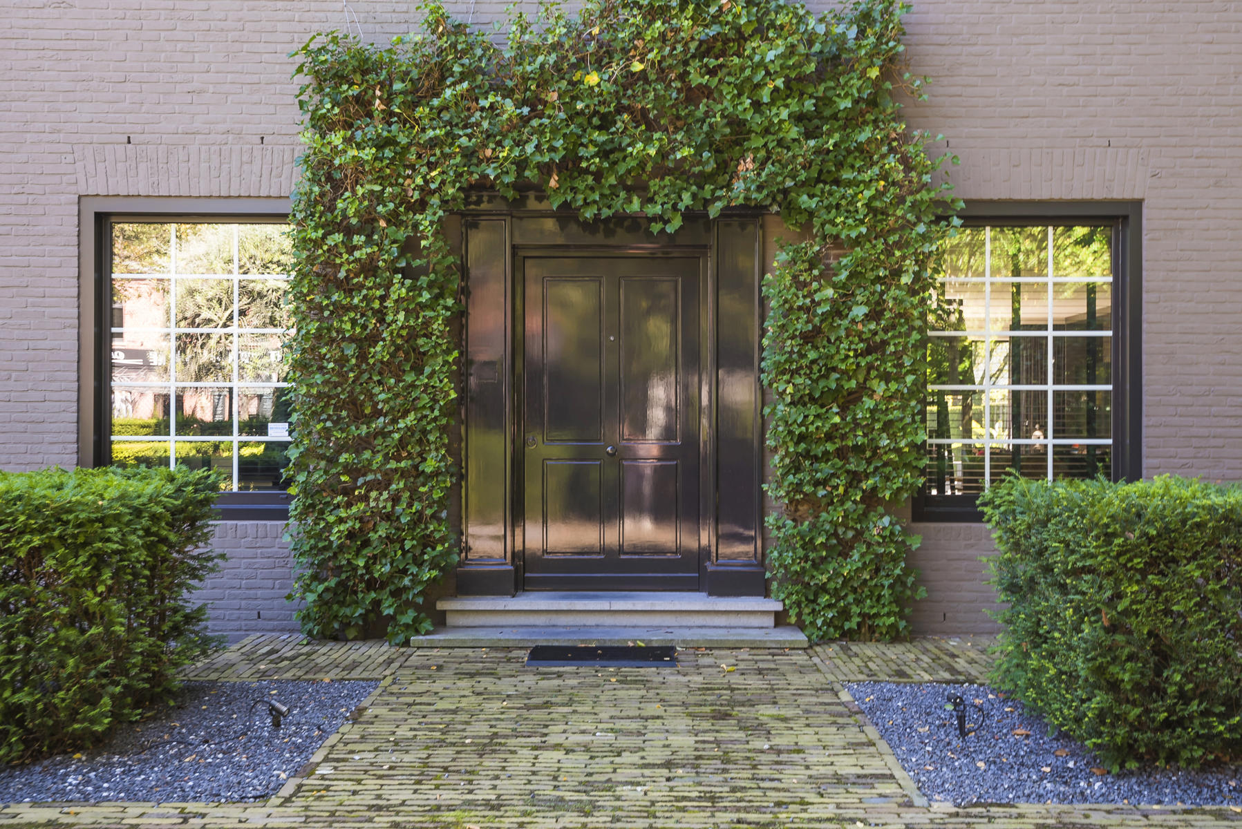 Statige villa met ruime slaapkamers op toplocatie - foto 4