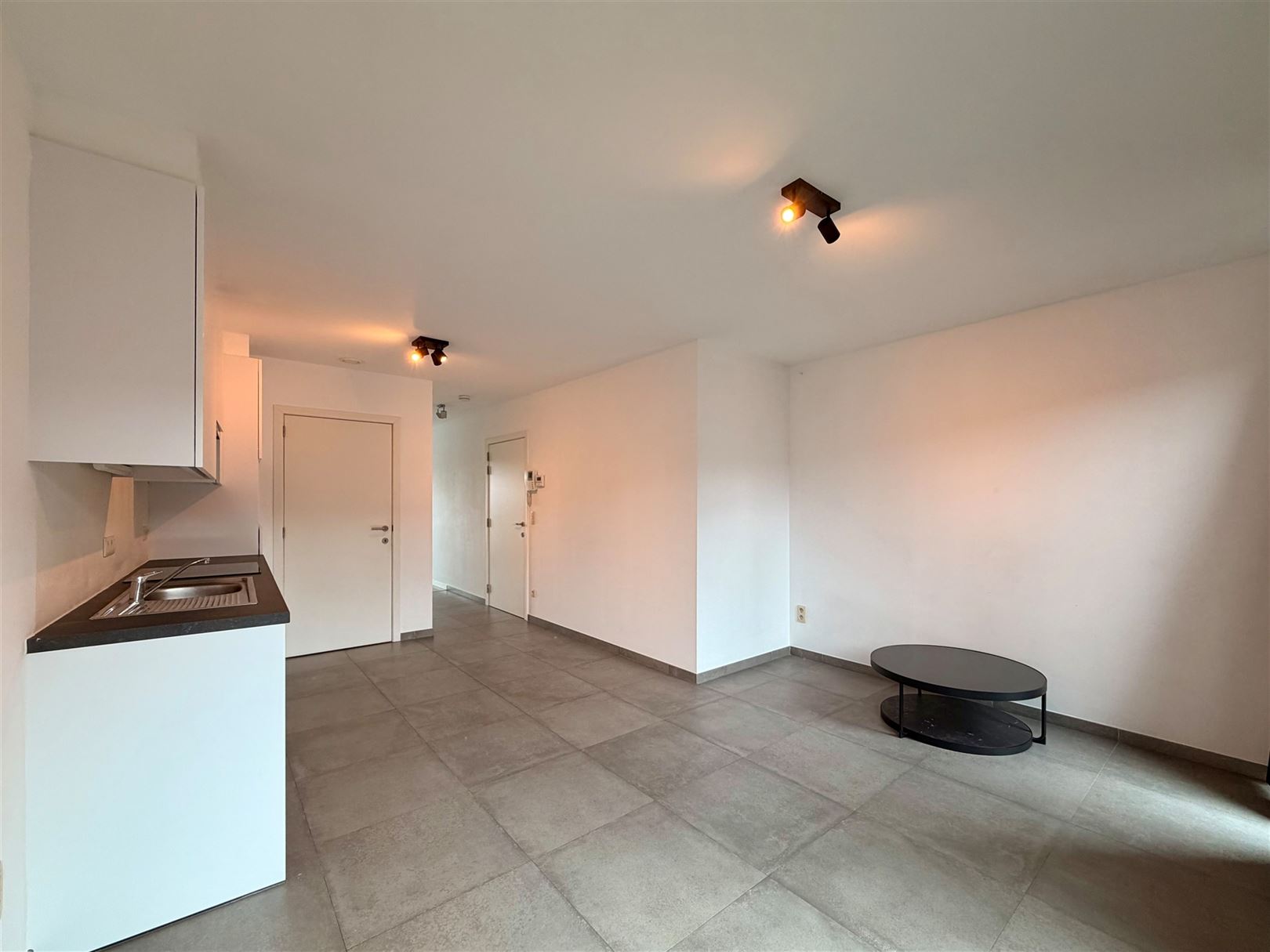 Trendy 1-slaapkamerappartement in hartje Sint-Niklaas - foto 4