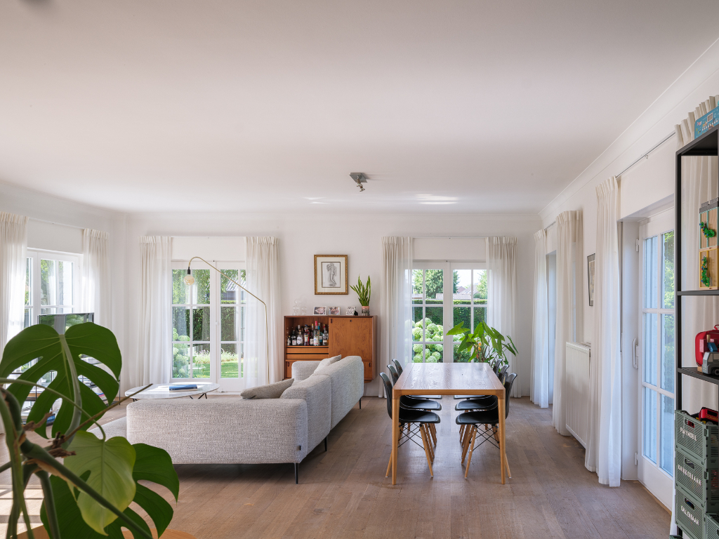 Bijzonder ruime (385 m²) en instapklare villa rustig gelegen in Astene - photo 4