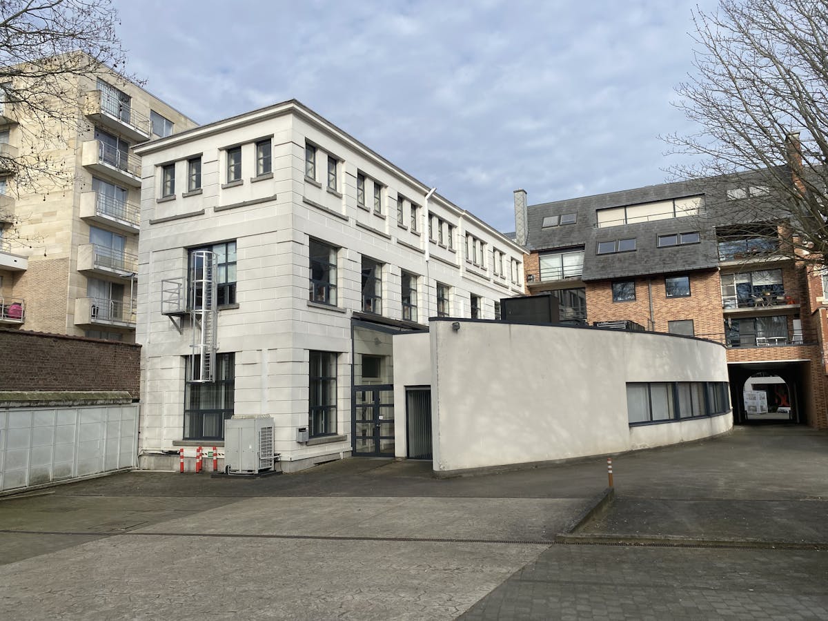 Handelspand met stockageruimte/kelder in centrum Roeselare - foto 3