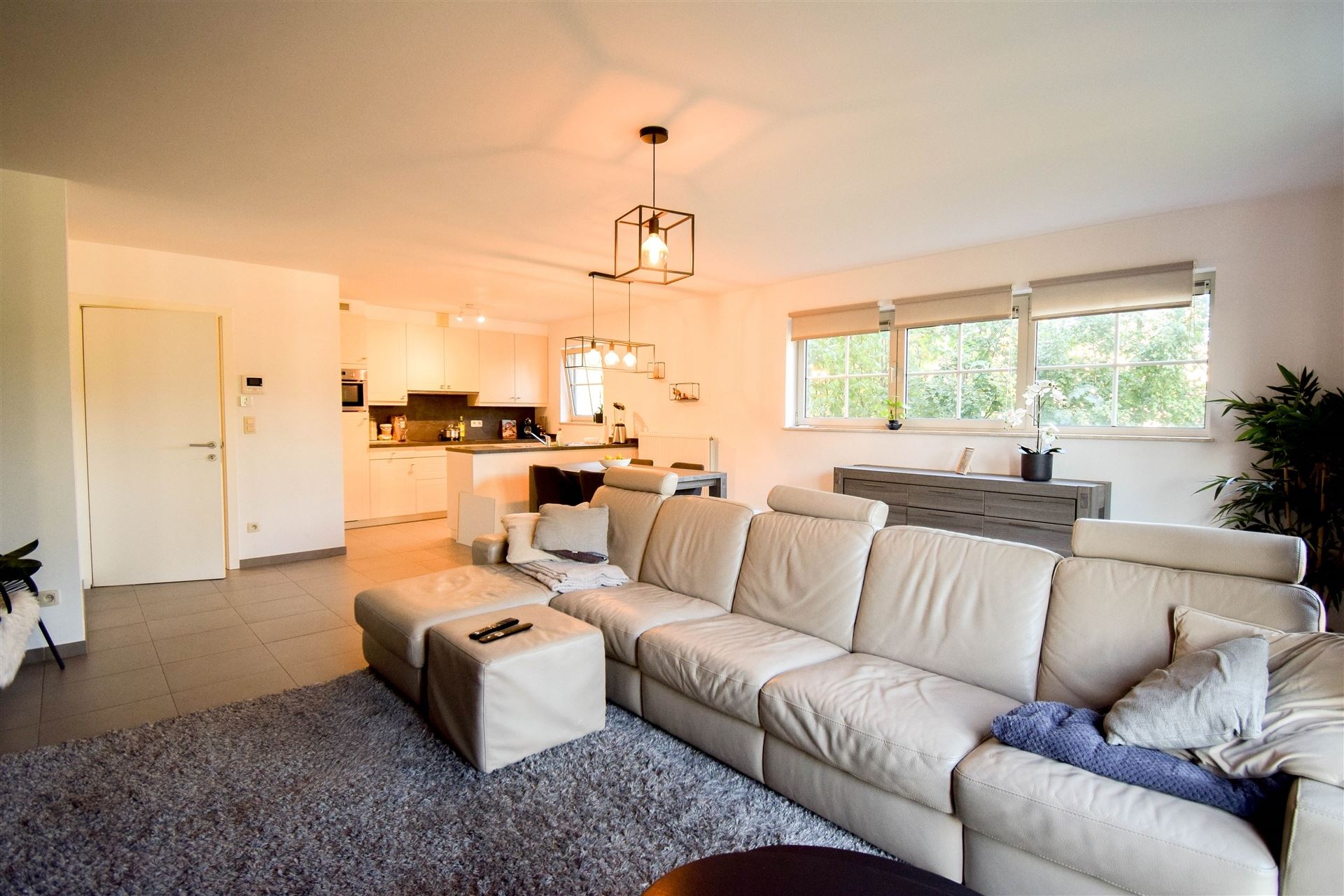 Instapklaar 2 slaapkamer appartement met garage - foto 5