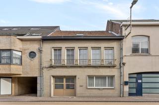 *** JOURNÉE PORTES OUVERTES LE SAMEDI 20/12 ENTRE 14H ET 16H SUR RENDEZ-VOUS *** Cette maison très bien entretenue a été construite en 1957 et...