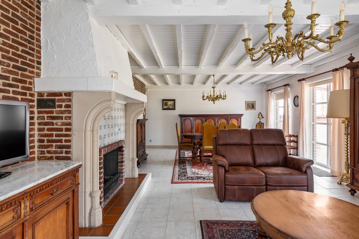 Gunstig gelegen woning met ruime tuin en bijzonder veel potentieel te Lier - foto 4