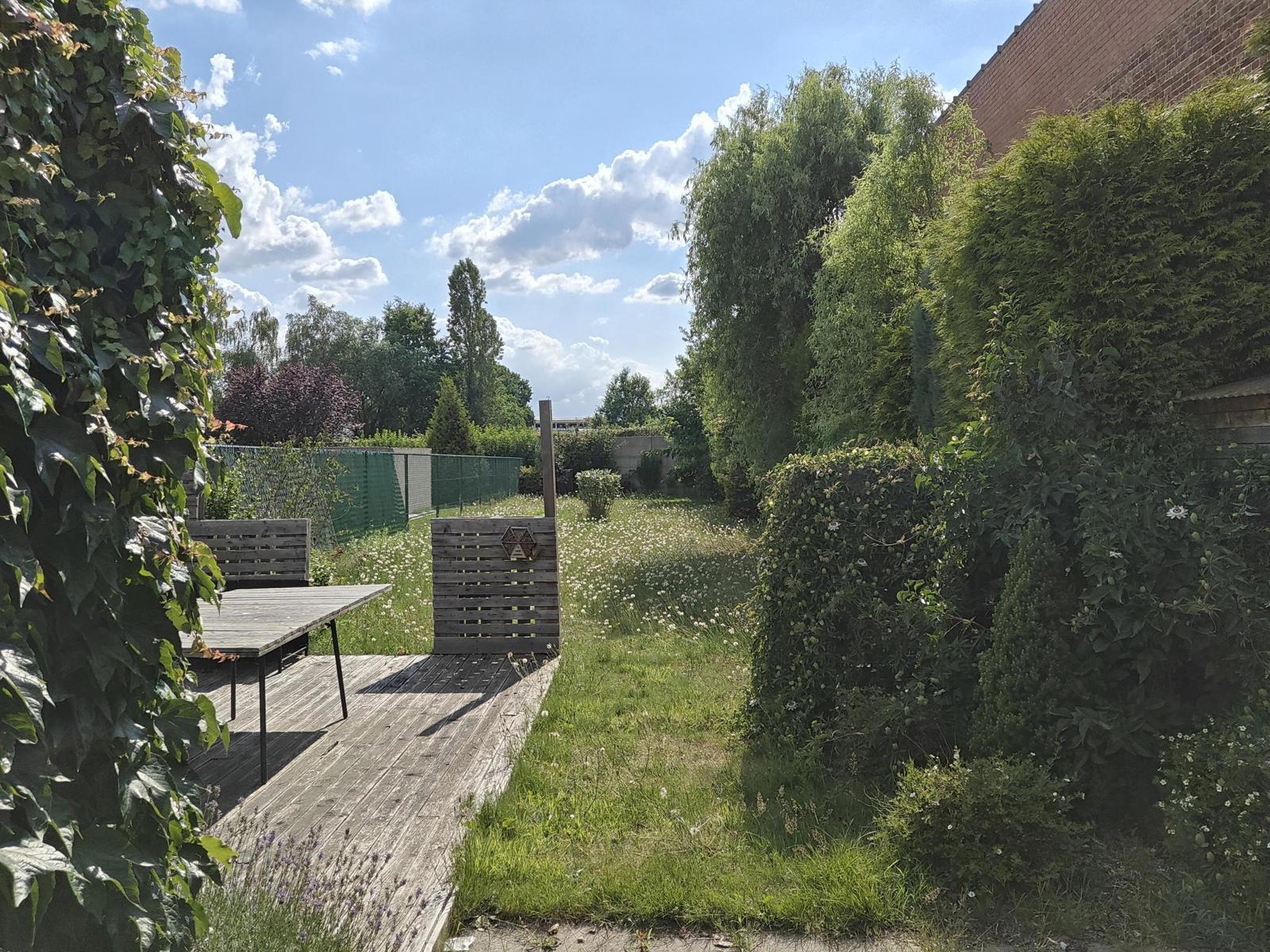 Charmant en lichtrijk huis met garage en tuin te koop! - foto 4