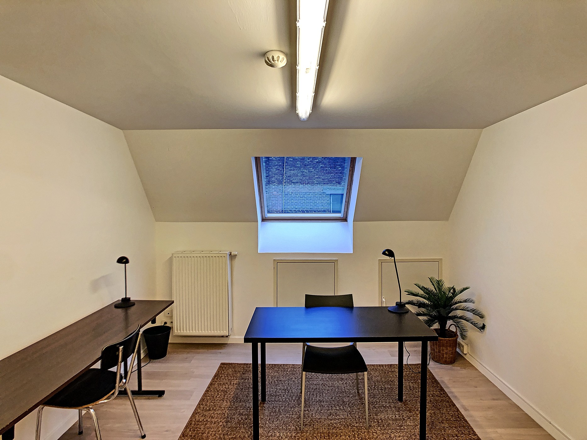 Terbeschikkingstelling van gemeubelde kantoren in Miljoenenkwartier te Gent - foto 3