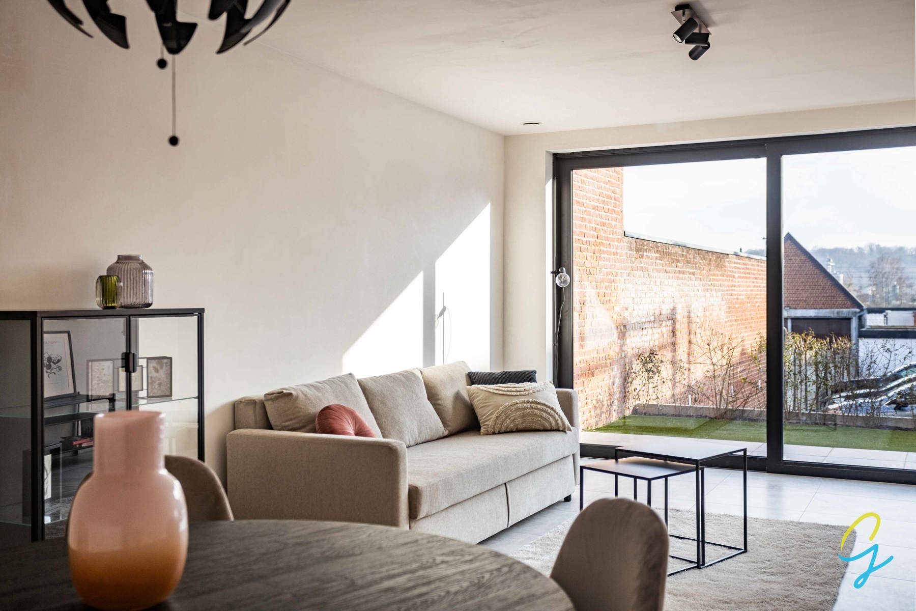 Gelijkvloers appartement met terras en tuin - foto 2