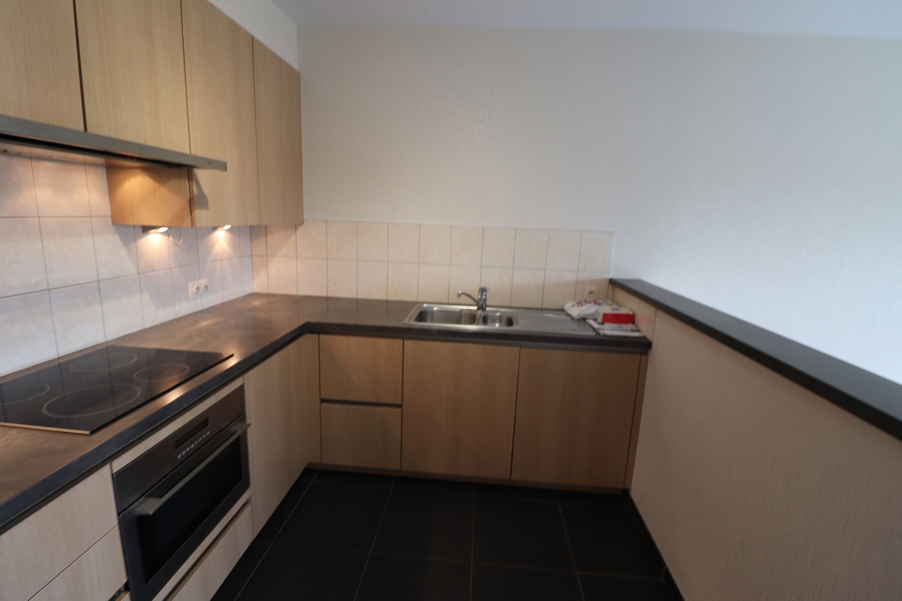 Een appartement op de eerste verdieping - met terras, kelderberging en garage - foto 5