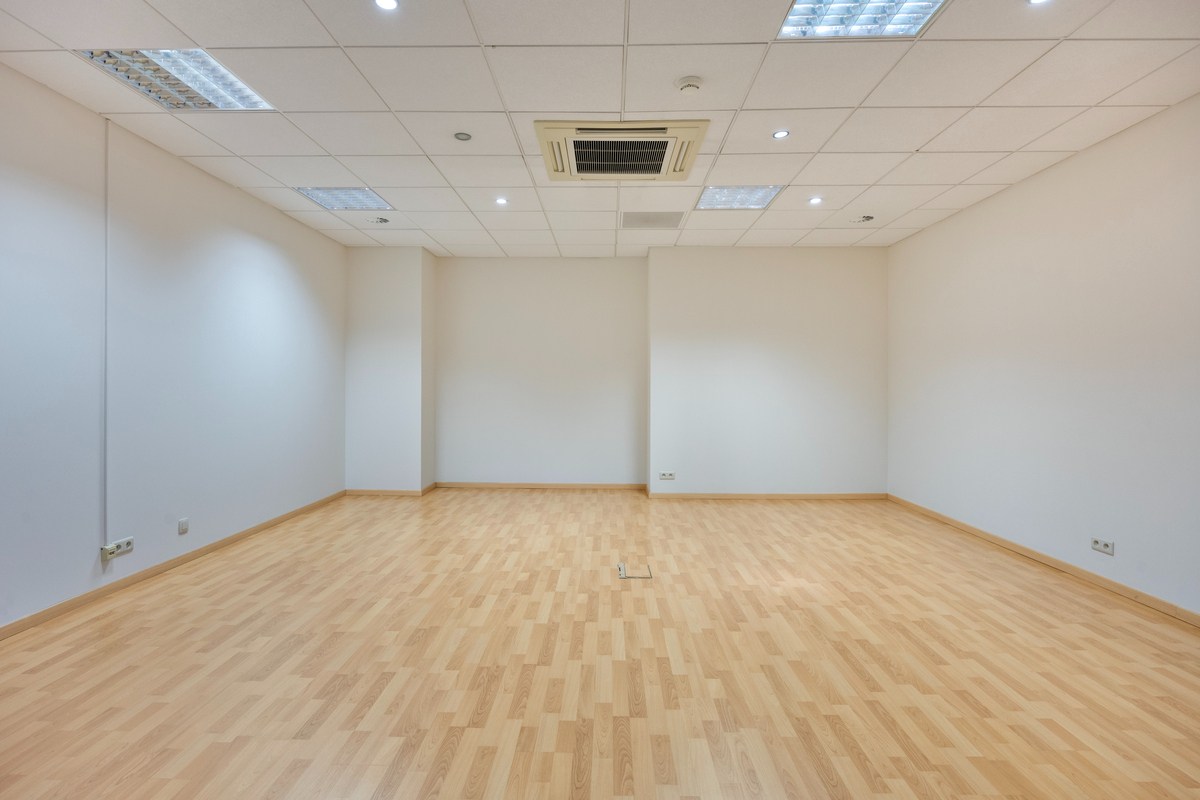 Kantoor te koop in het industriepark te Haasrode/Heverlee met 14 parkings - opp. 626 m² - verkoop van aandelen - foto 2