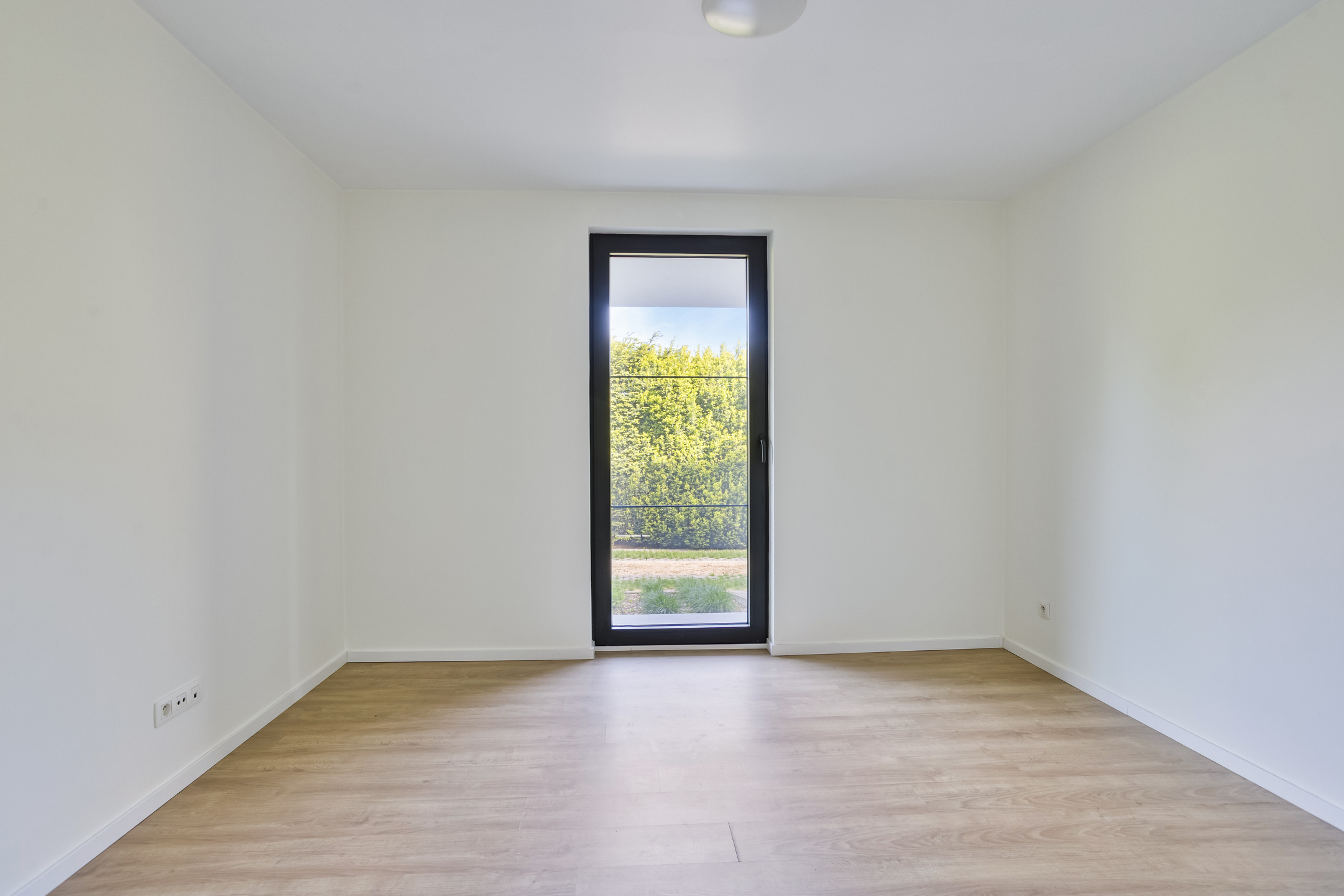 New build apartment with terrace in Lennik - photo 4