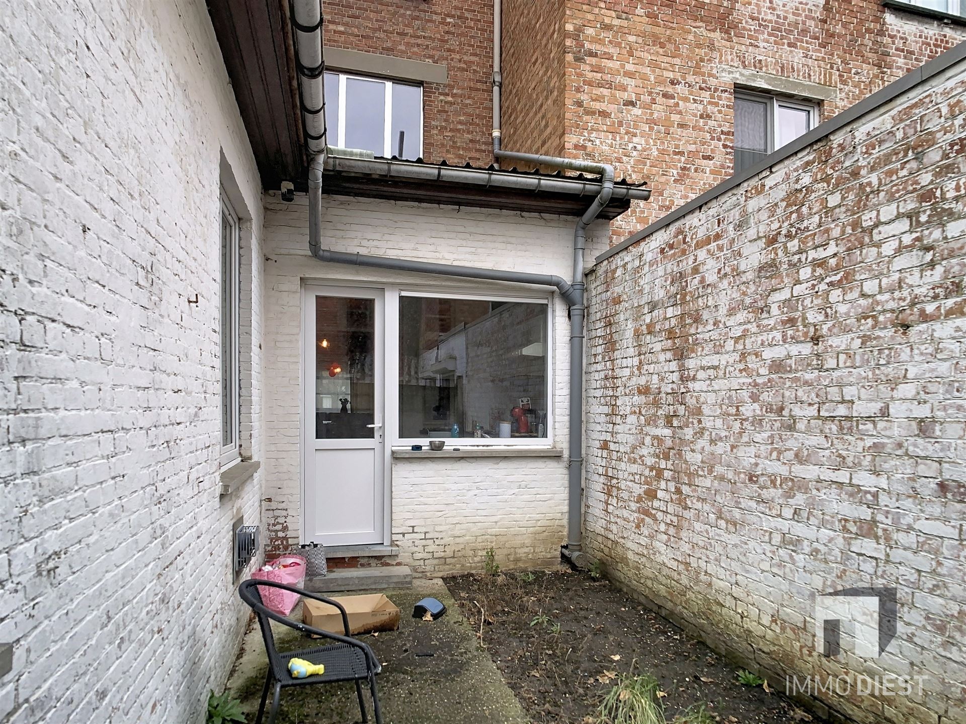4 appartementen, topligging met renovatiehefboom/ rendement - foto 3