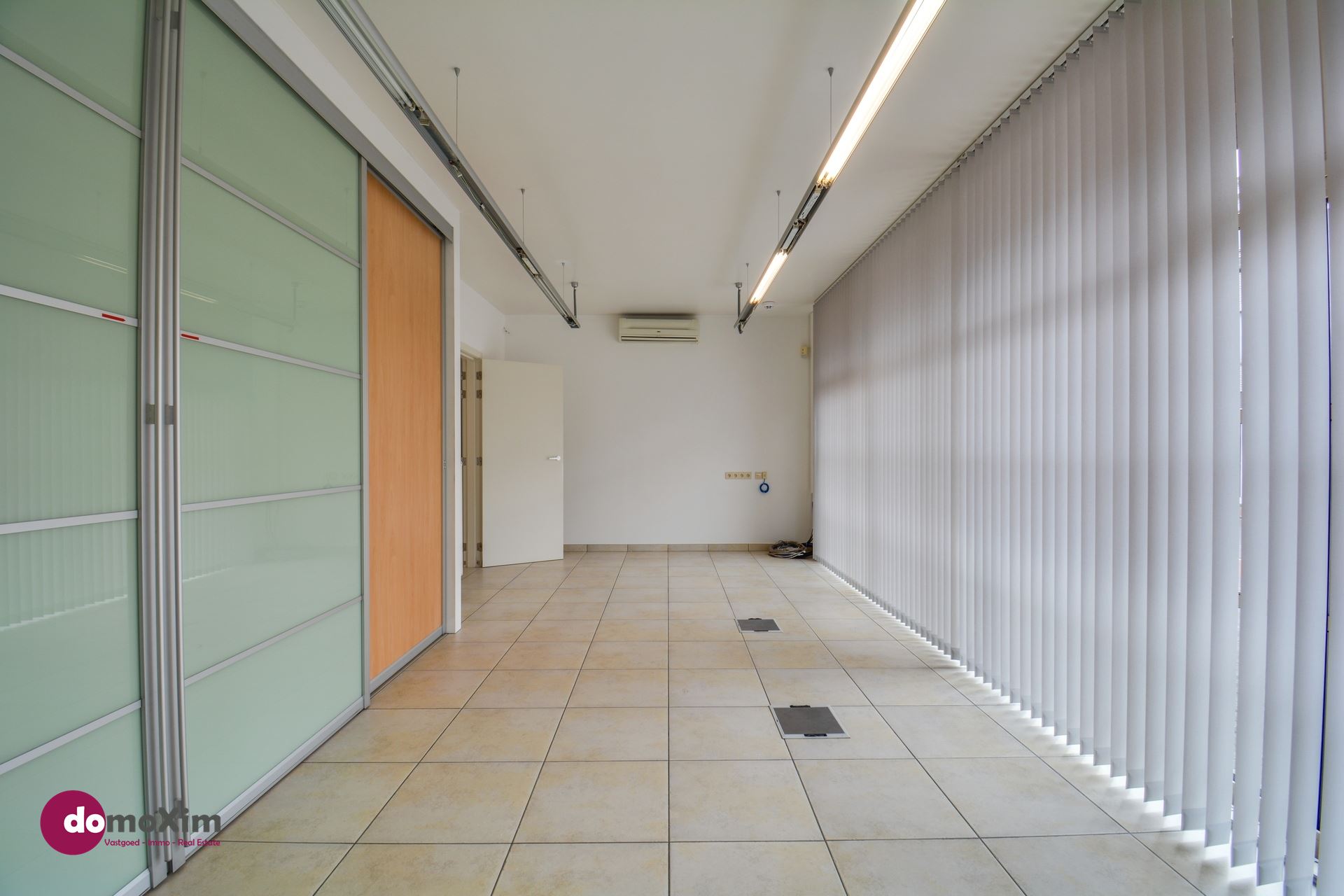 Ruime woning met kantoorruimte in het centrum van Hever - foto 2