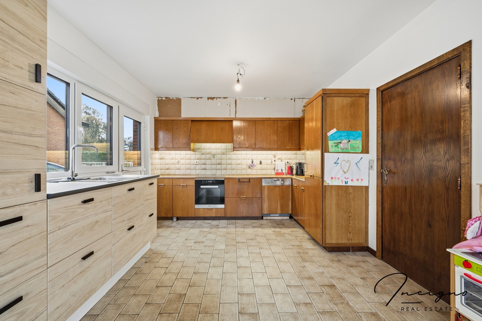 Ruime woning met 6 slaapkamers in hartje Tielt-Winge - foto 2