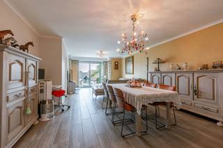 Ontdek dit instapklare appartement met een slimme indeling, veel lichtinval en een toplocatie vlak bij winkels, scholen en openbaar vervoer.Wonen in...