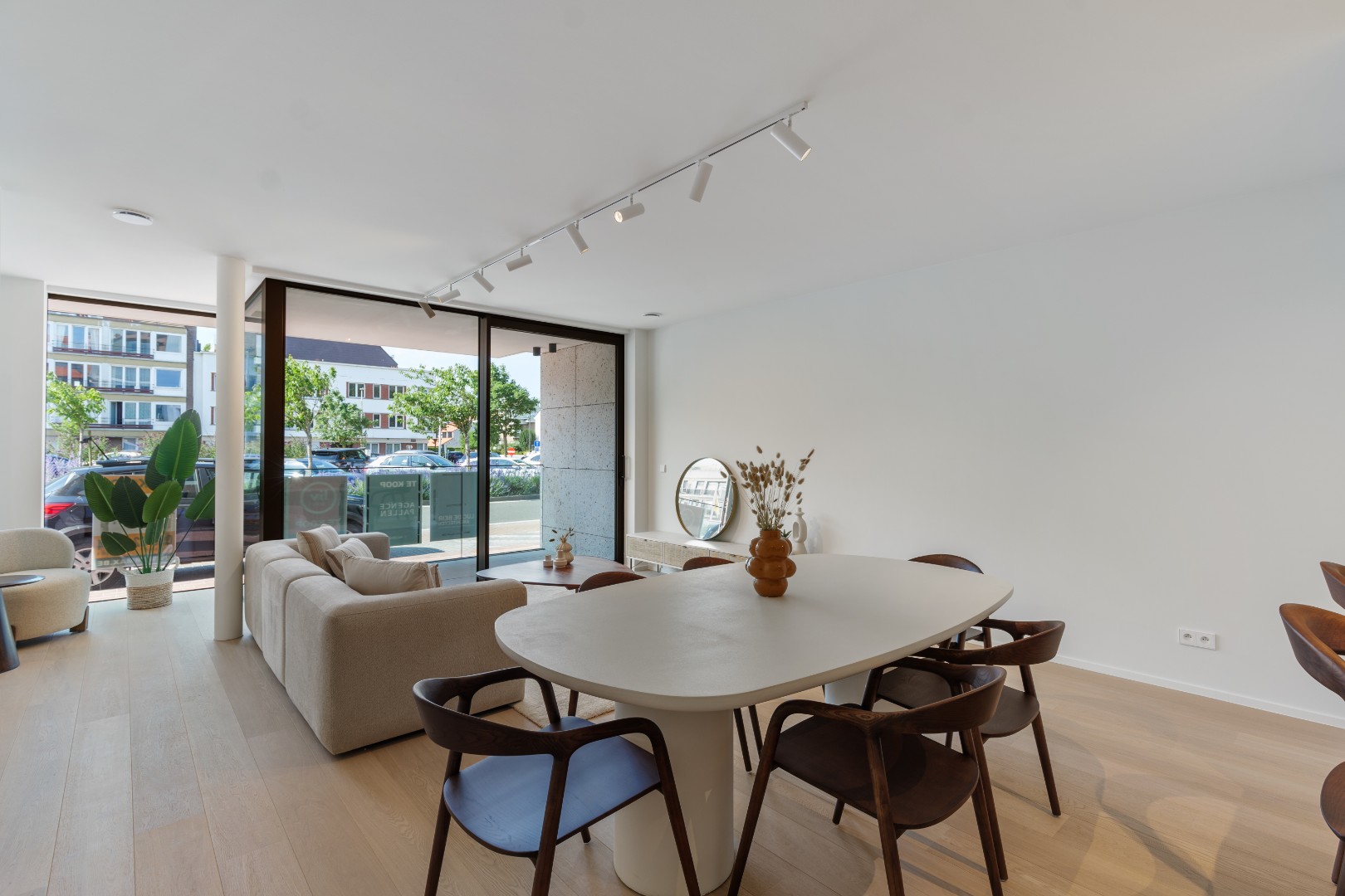 Nieuwbouw appartement op een centrale ligging met 3 slaapkamers te Knokke. - foto 5