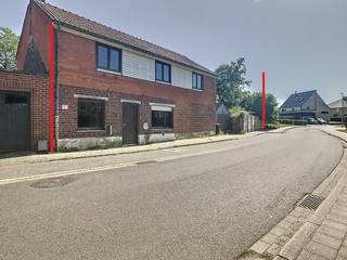 Dit pand in Poperinge is een droom voor wie op zoek is naar een renovatieproject met veel potentieel! Gelegen in een rustige straat, op slechts...