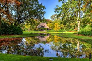 Uniek landgoed "De Wilden Hoek" op ca. 9 Ha. te Kapellen. Rijdend doorheen het prachtige domein met boomgaard en dat volledig ontworpen en...