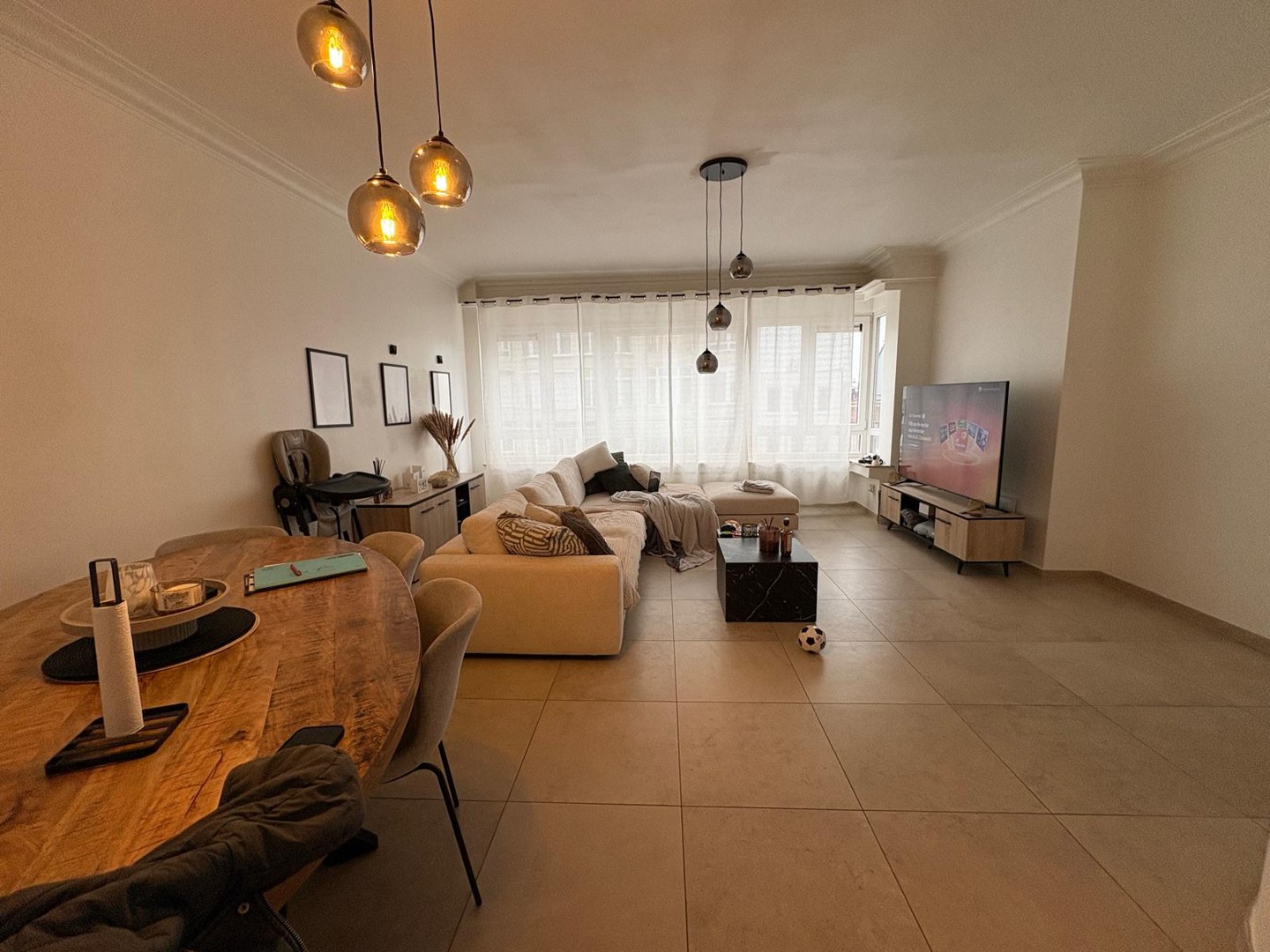 TWEE SLAAPKAMER APPARTEMENT OP DE DERDE VERDIEPING MET TERRAS - foto 2