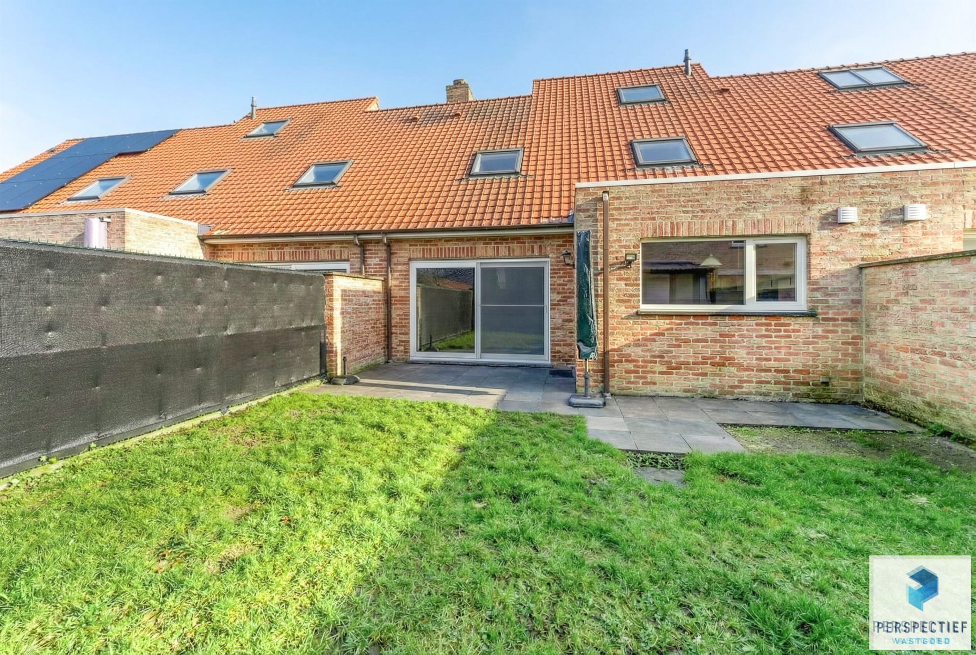 VERRASSEND RUIME en ENERGIEZUINIGE WONING met ZONGERICHTE TUIN - foto 2