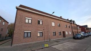 In een autoluwe woonwijk nabij centrum bieden wij u dit uiterst verzorgd, ruim gelijkvloers appartement met 2 slaapkamers in een kleine...