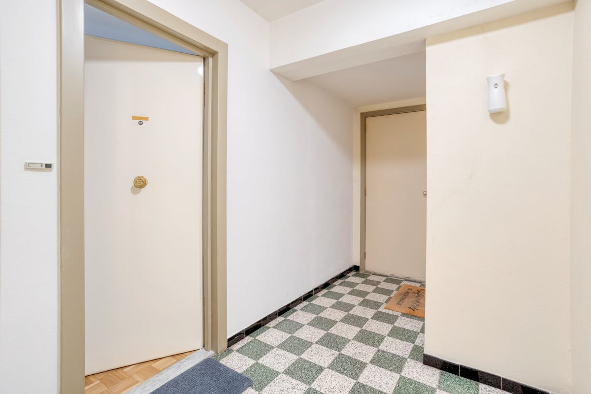 Appartement met 1 slaapkamer en garage te koop in Hoboken - foto 2