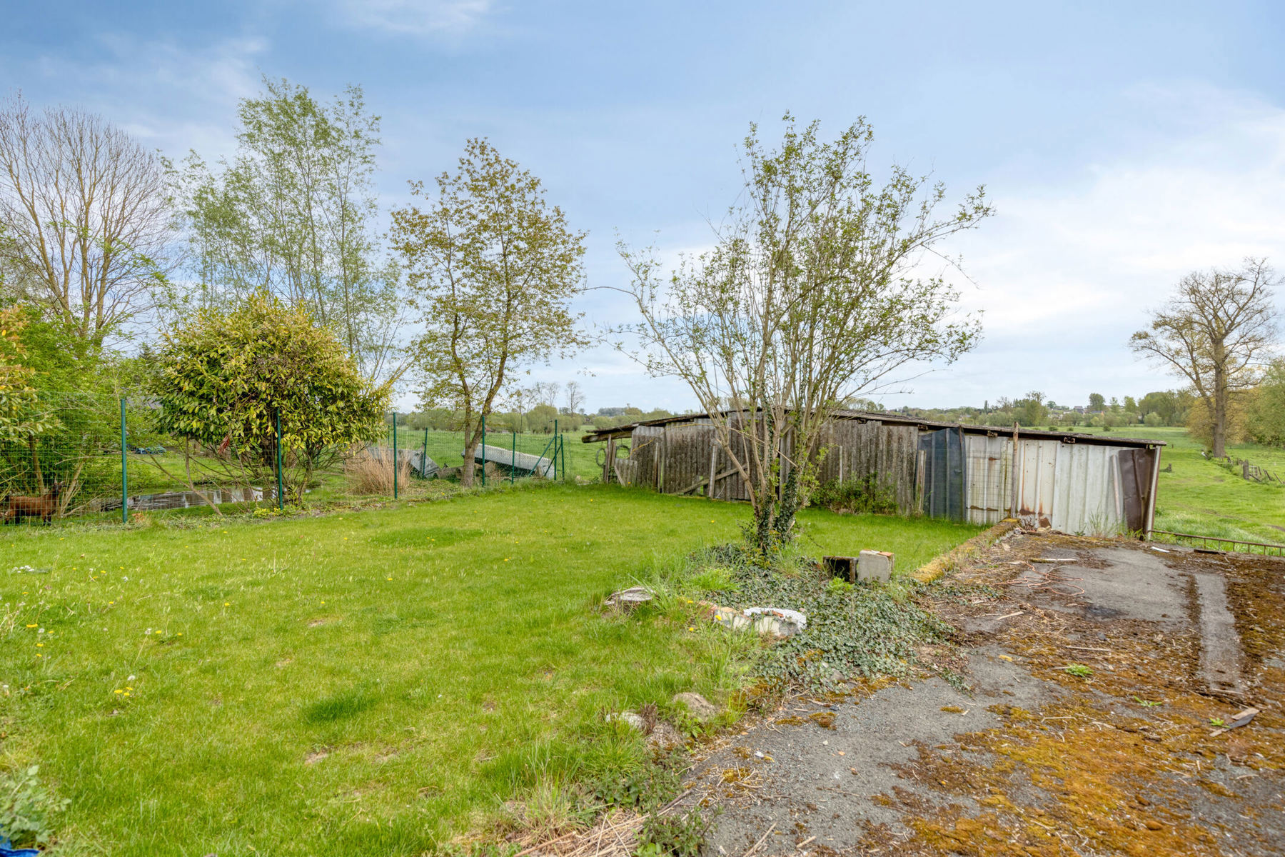 Loods van 550m2 met ruime woongelegenheid - foto 3