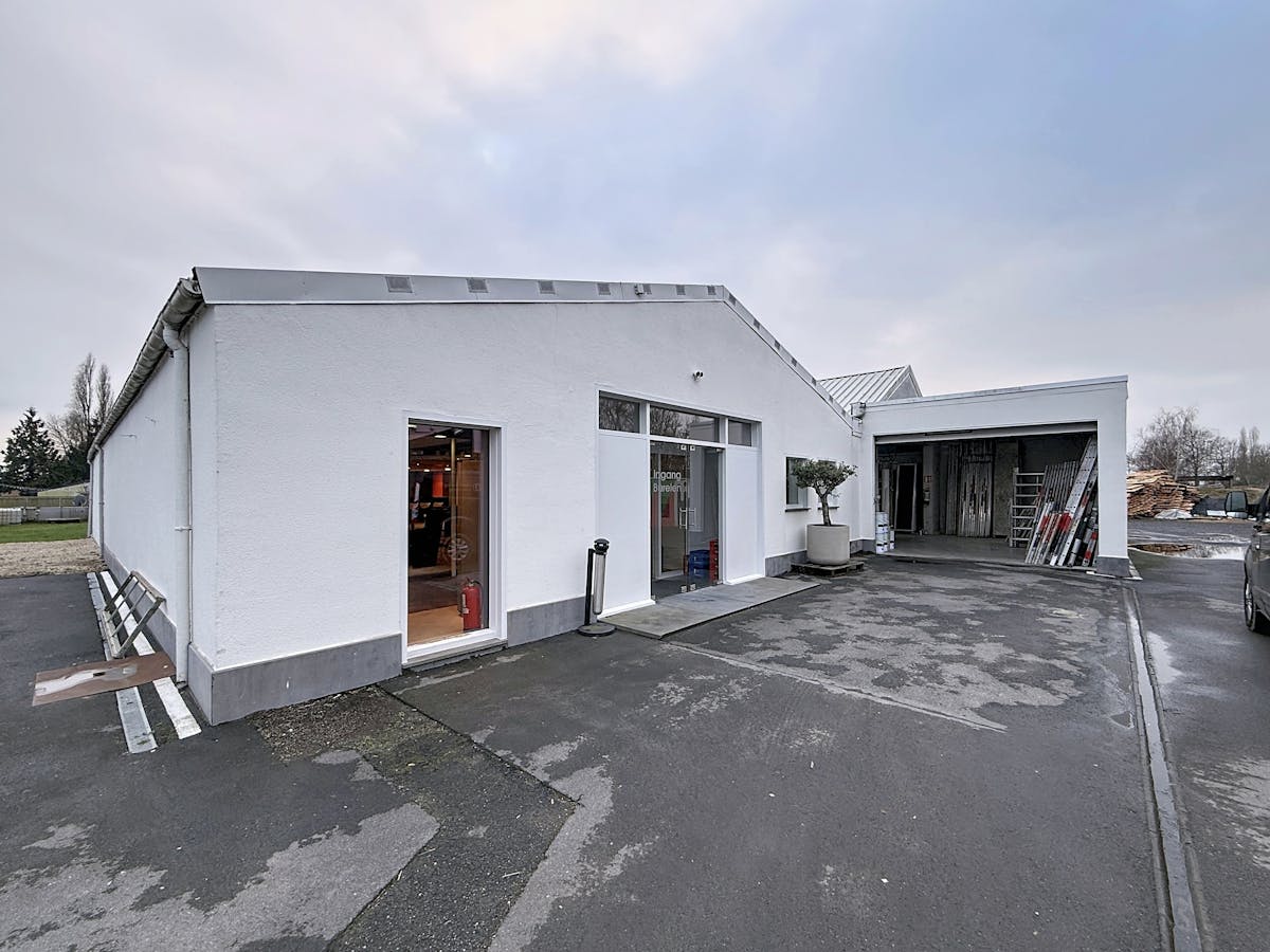 Showroom (265 m²) met magazijn (220 m²) te huur Knesselare - foto 2