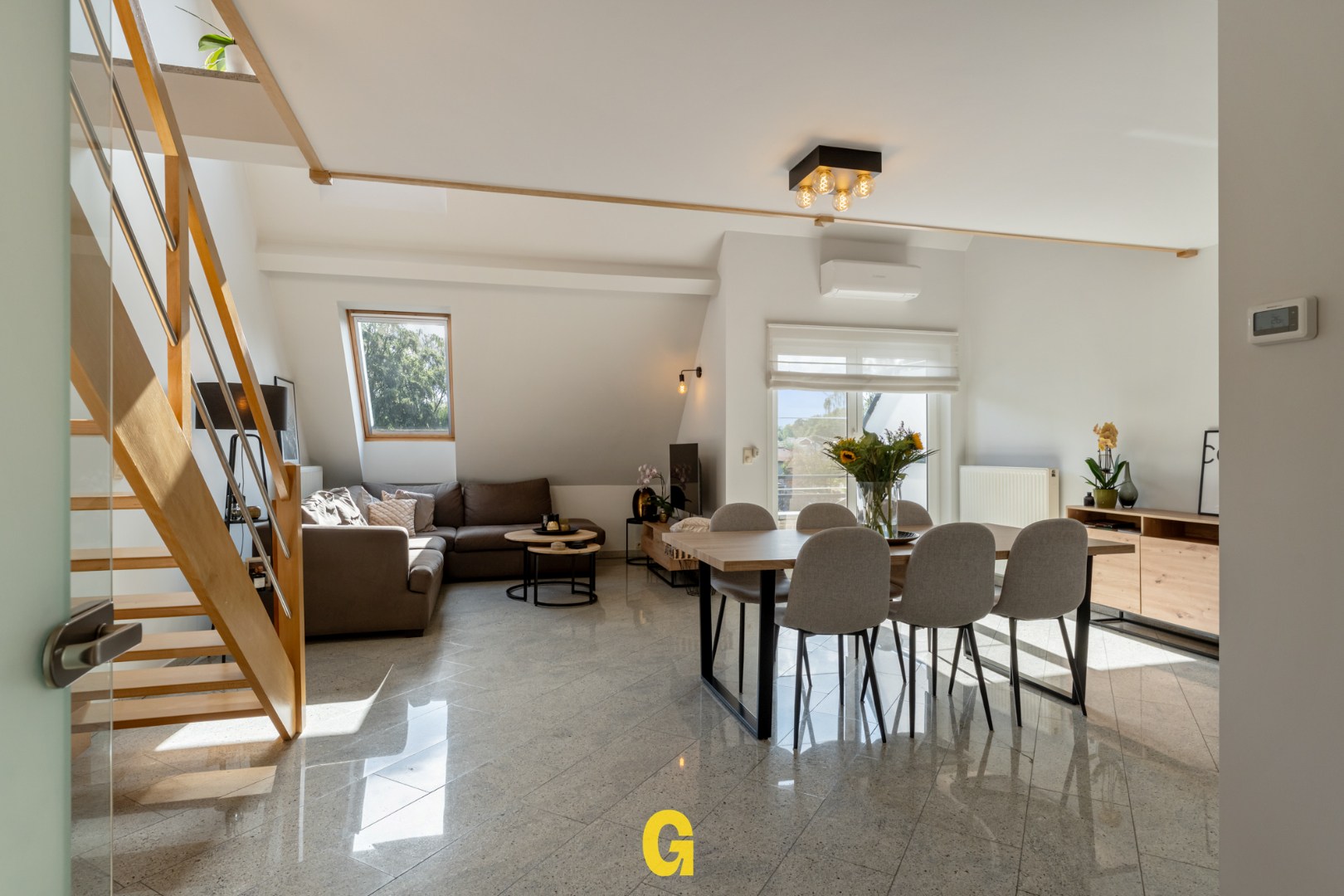 Leuk ingedeeld duplexappartement met 3 slaapkamers, mezzanine en standplaats te Beverst - foto 4