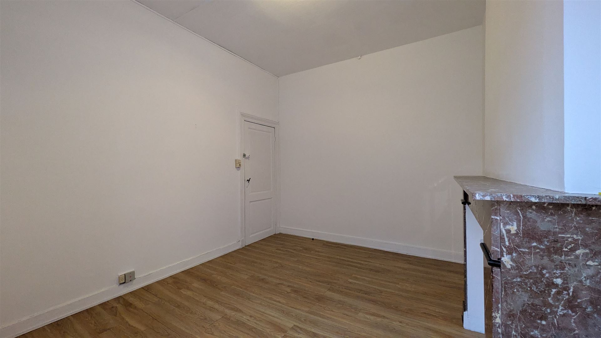 Commercieel te huur in Charleroi - foto 4