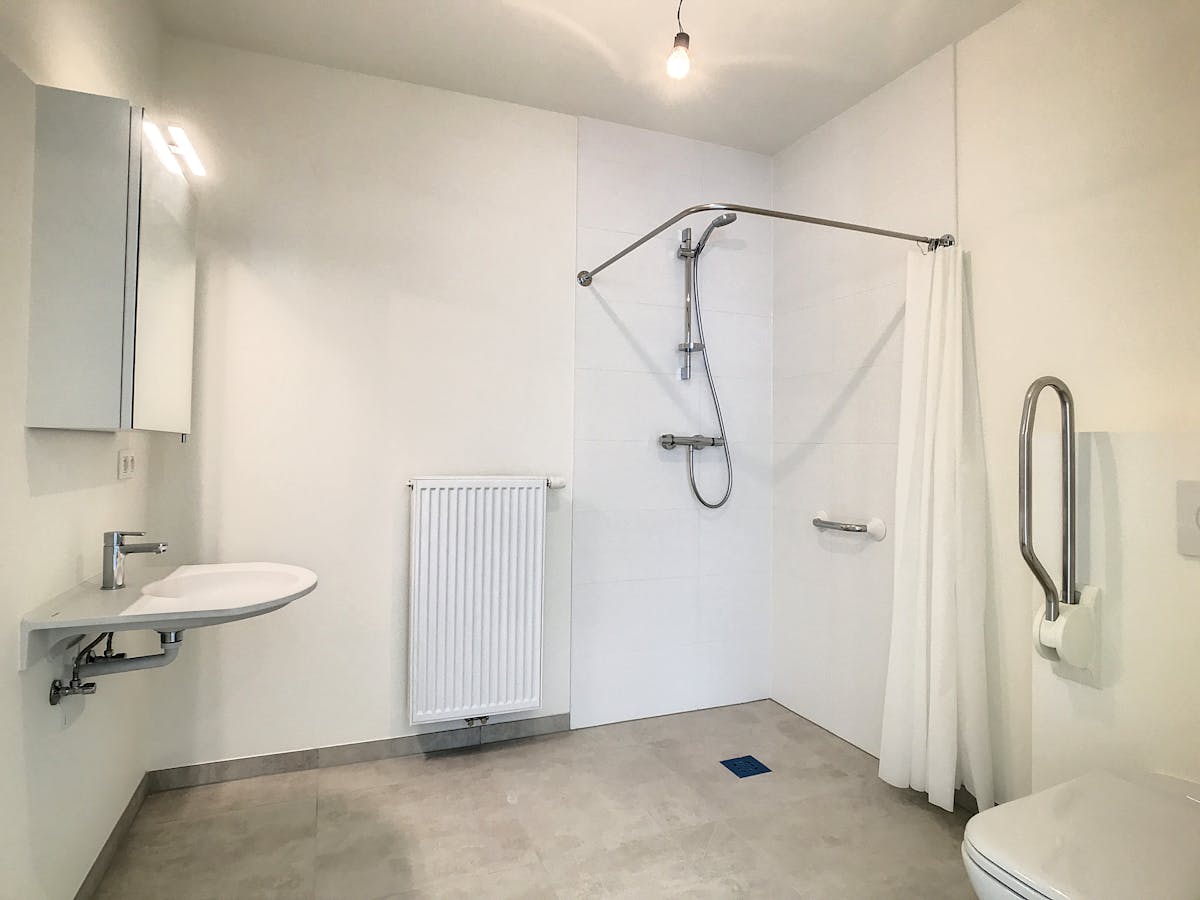Assistentiewoning te koop nabij het centrum van Hoogstraten! - foto 4