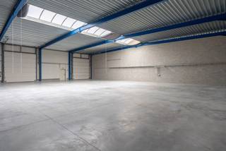 Commercial à louer à Ravels